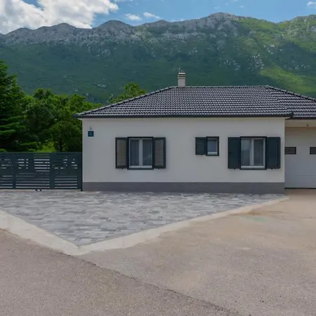 Petar - Makarska By Guide Villa