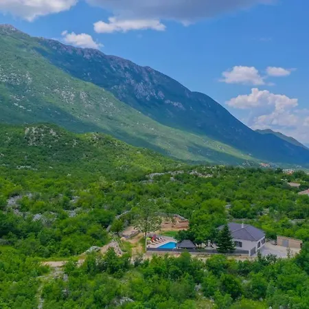 Petar - Makarska By Guide *