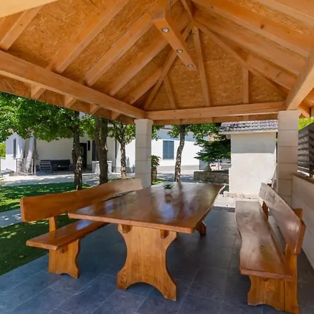 Petar - Makarska By Guide * Zagvozd