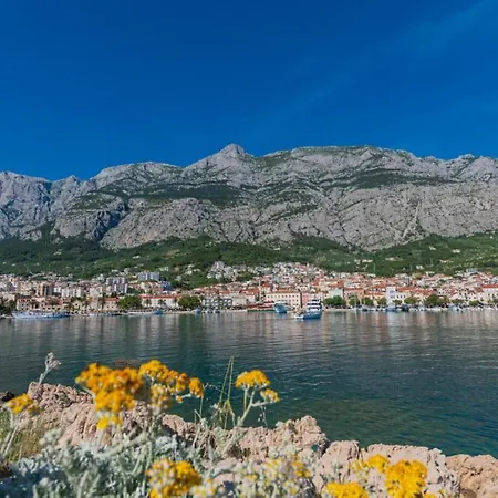 Vila Petar - Makarska By Guide