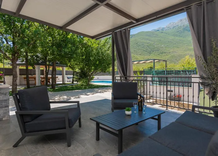 Villa Petar - Makarska By Guide Zagvozd
